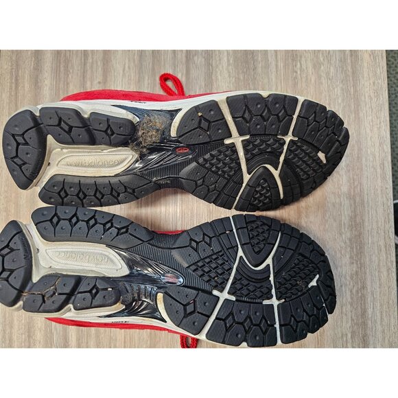 Men\'s Size 9.5 New Balance 2002R Team Red Comfort Laced Low Top Shoes M2002RDR main image 8